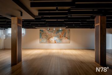 Interiér centra osobního rozvoje - pohled na hlavní sál